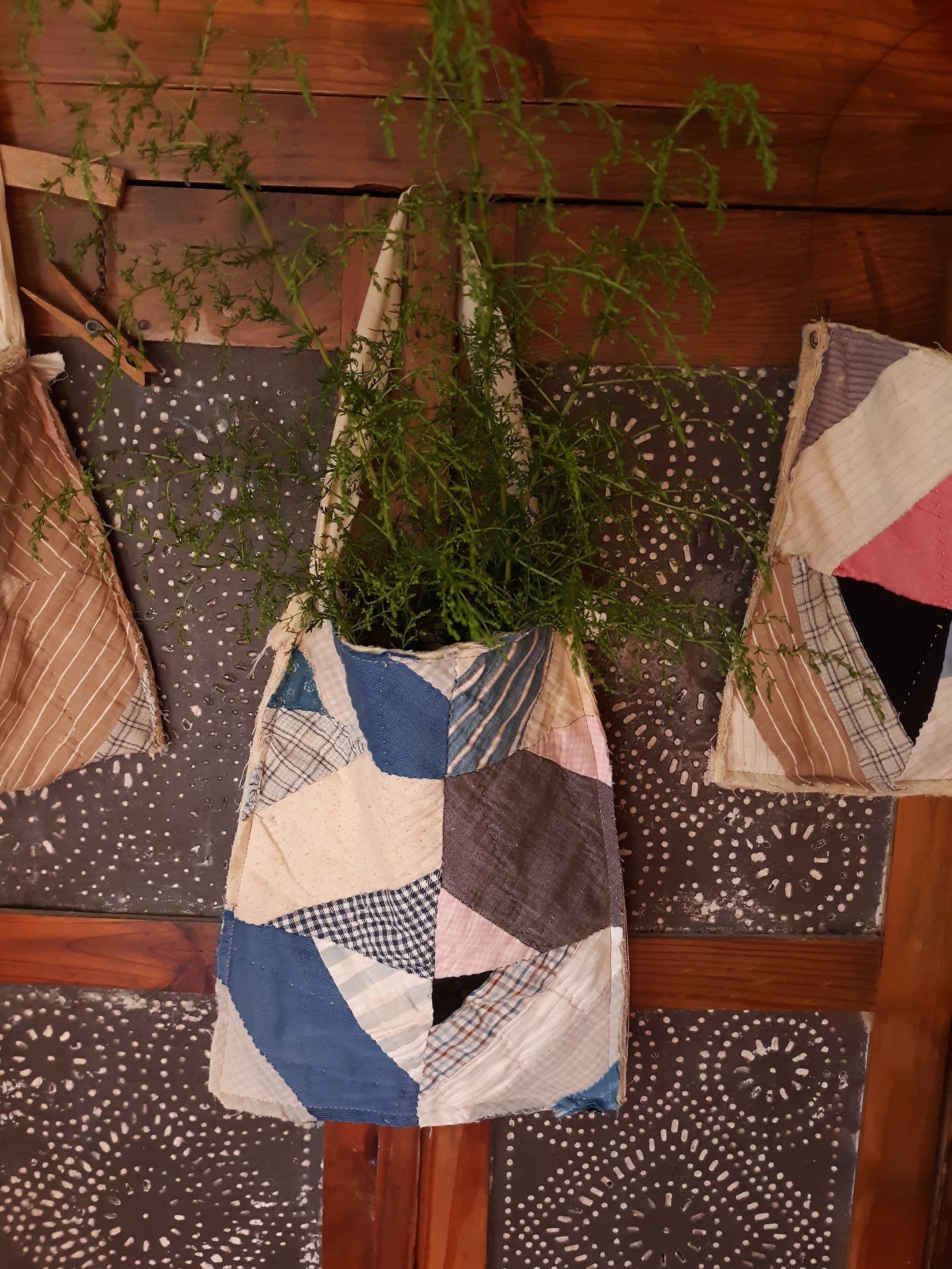 Antique Quilt Ditty Bag with Cloth Handle, Large