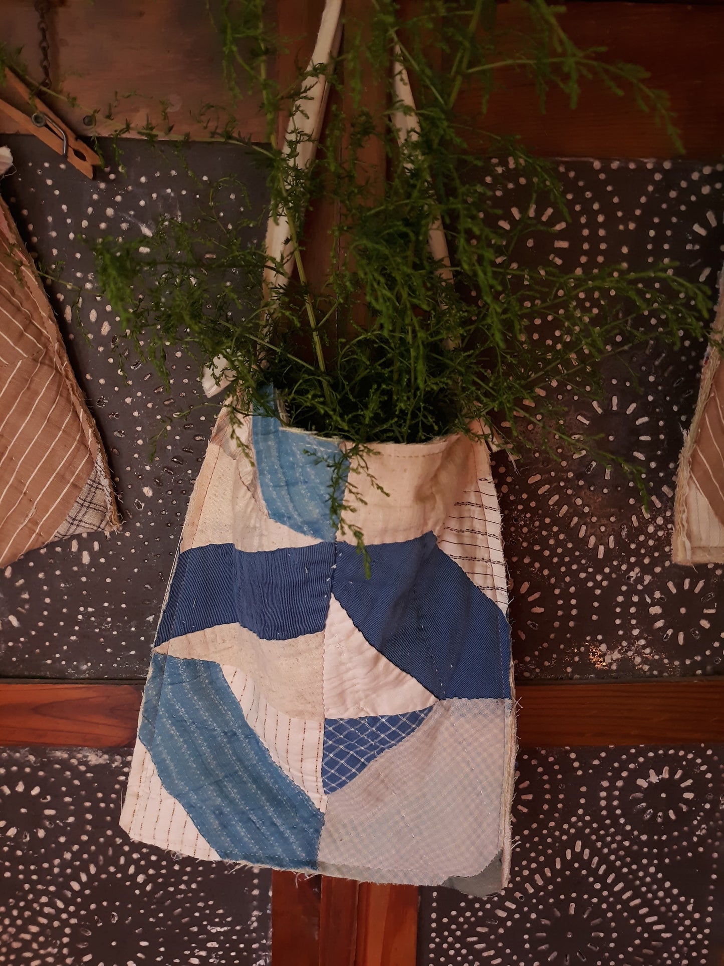 Antique Quilt Ditty Bag with Cloth Handle, Large