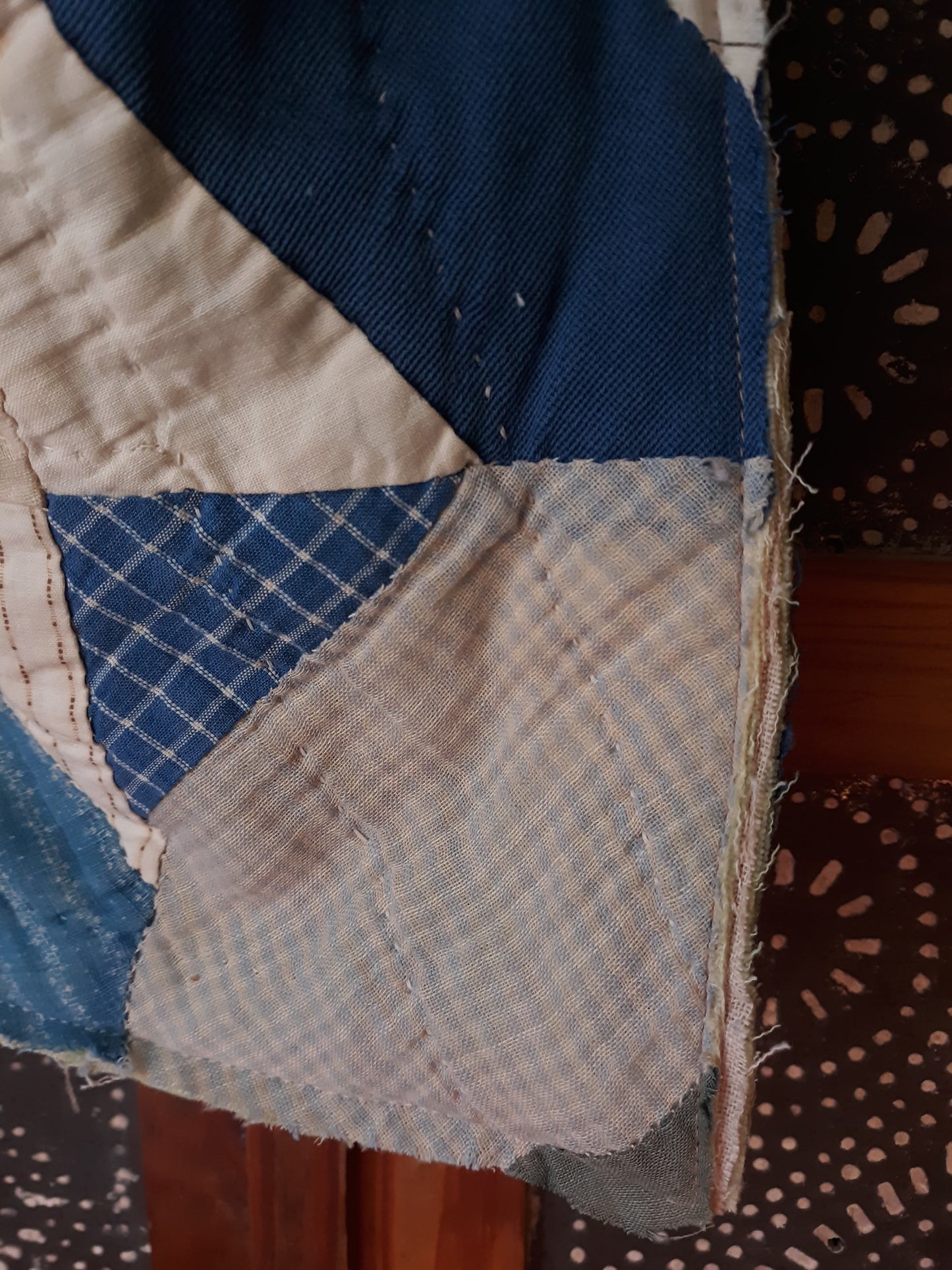 Antique Quilt Ditty Bag with Cloth Handle, Large