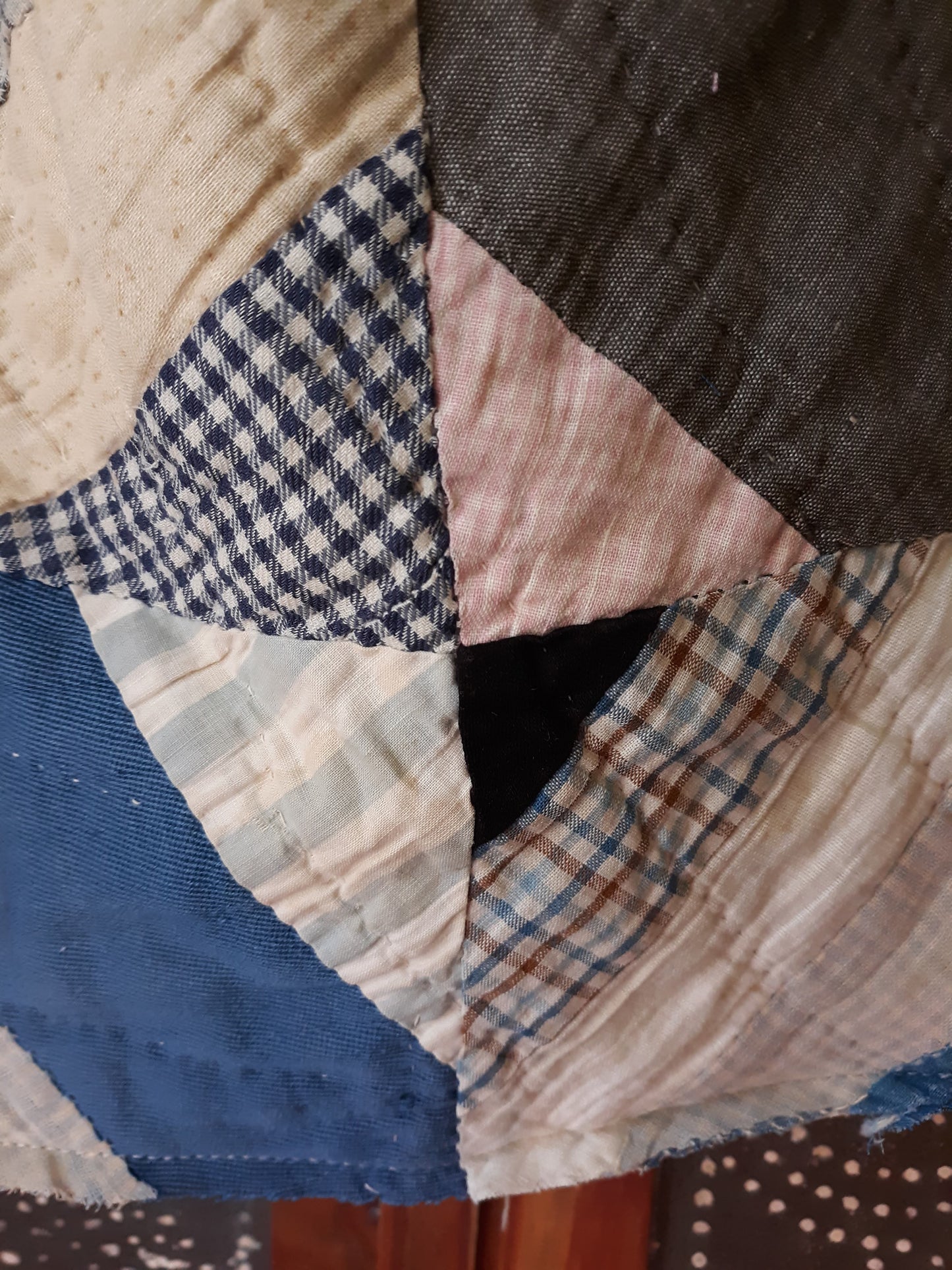 Antique Quilt Ditty Bag with Cloth Handle, Large