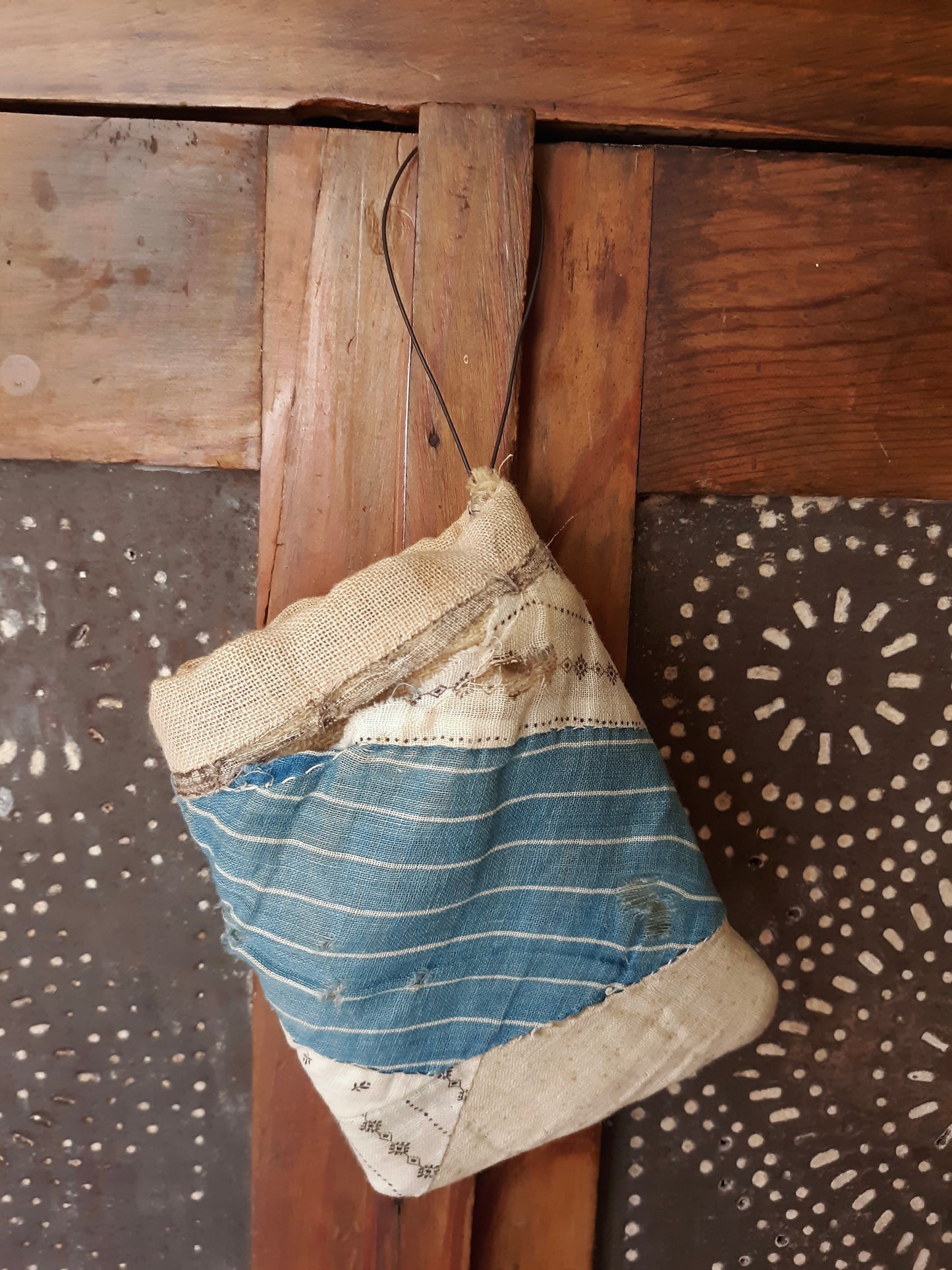 Antique Quilt Hanging Pouch Wire Handle