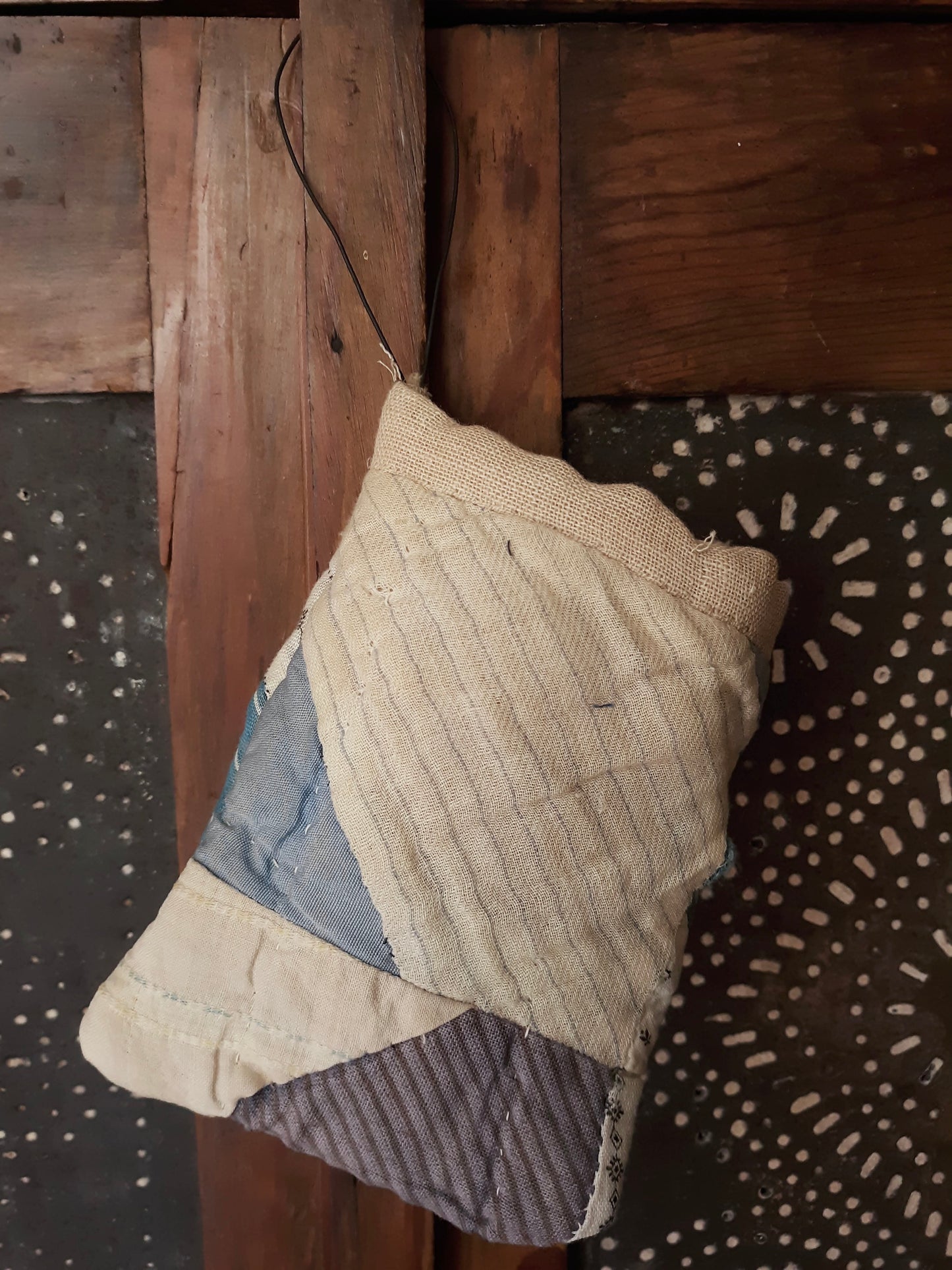 Antique Quilt Hanging Pouch Wire Handle