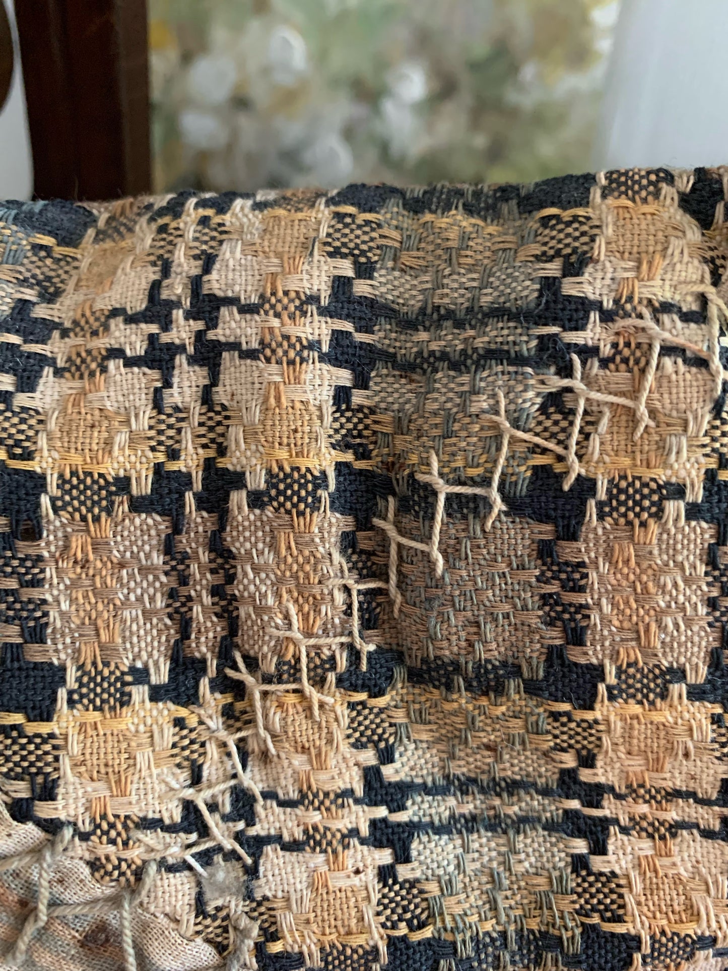 Early Woven Cushion with Double Tassels