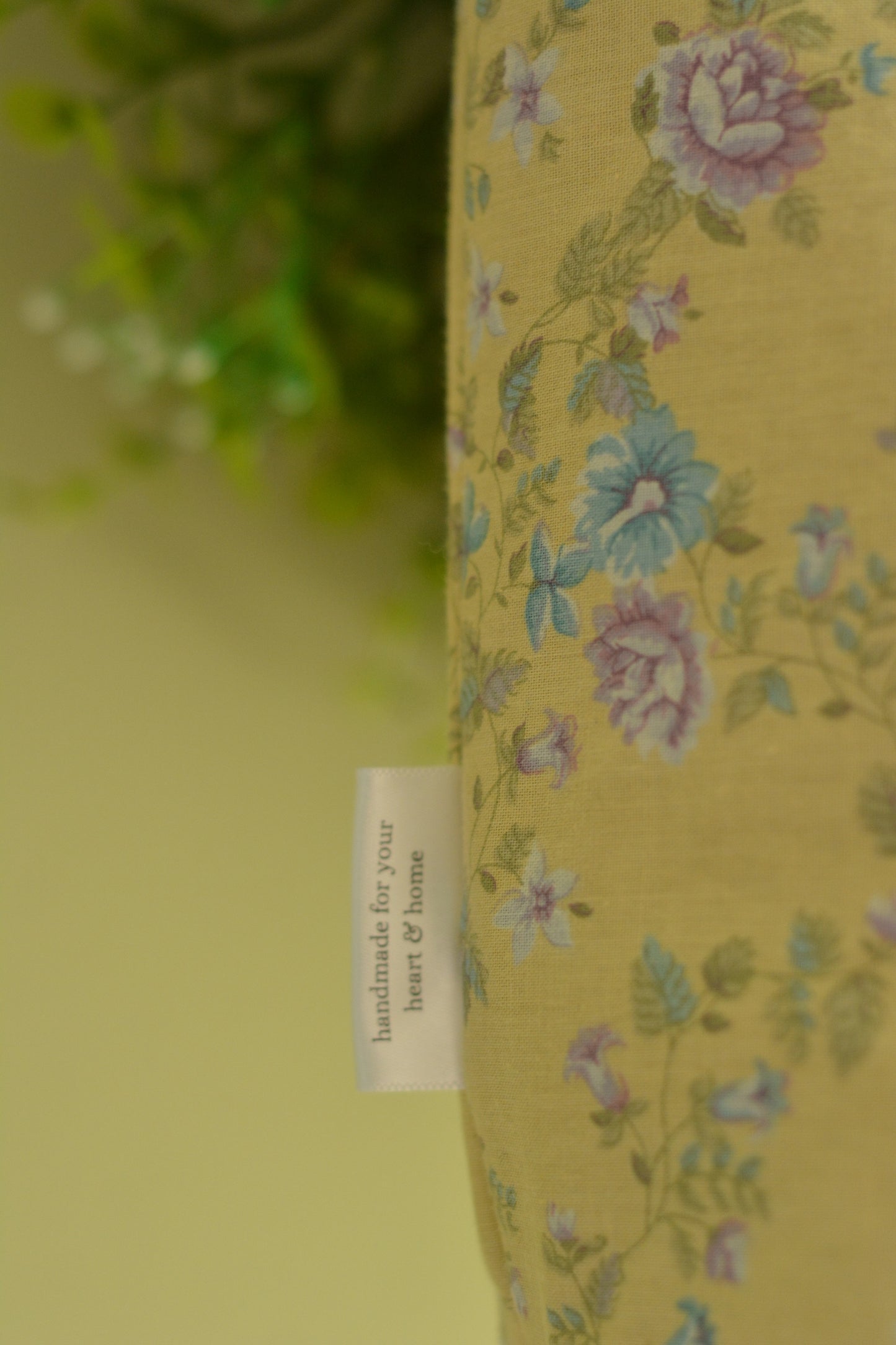 Hydrangeas on Yellow Floral Market Tote Bag