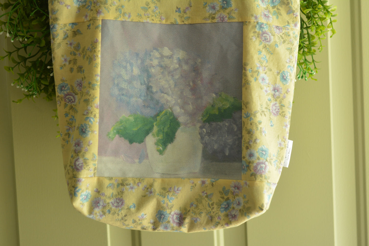 Hydrangeas on Yellow Floral Market Tote Bag