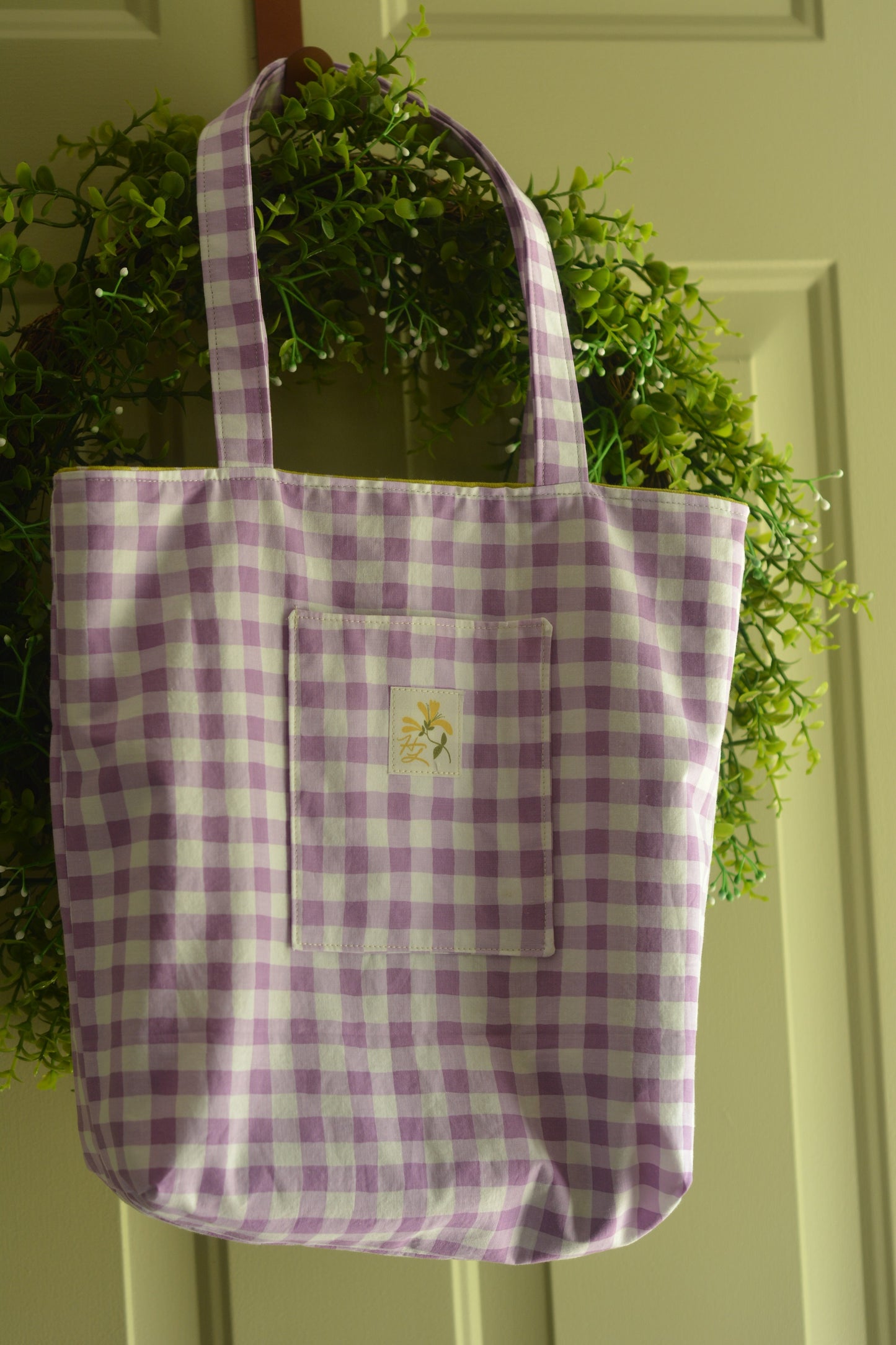 Lilacs & Polka Dots Market Tote Bag
