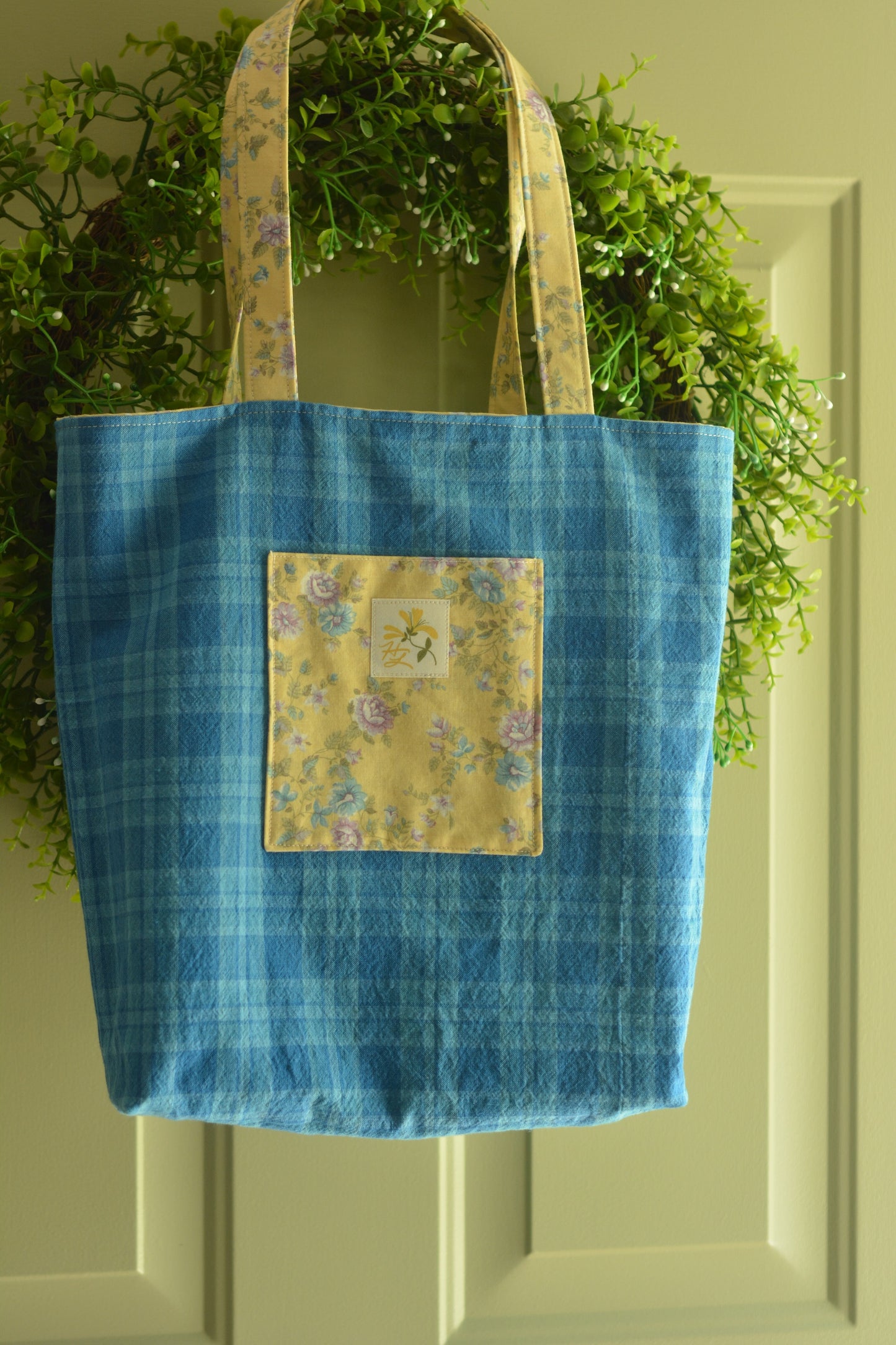 Hydrangeas on Yellow Floral Market Tote Bag