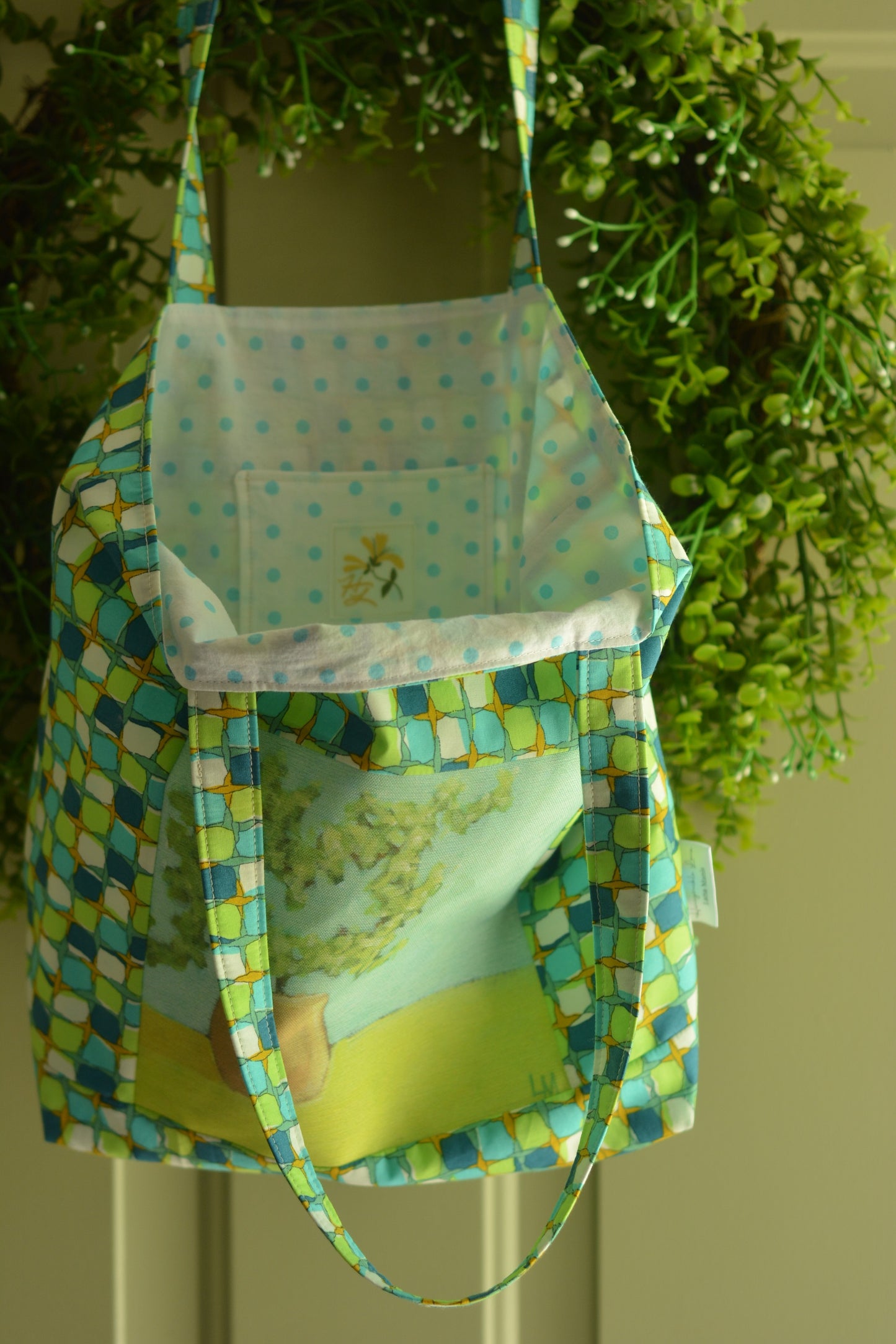 Heart Topiary Market Tote Bag