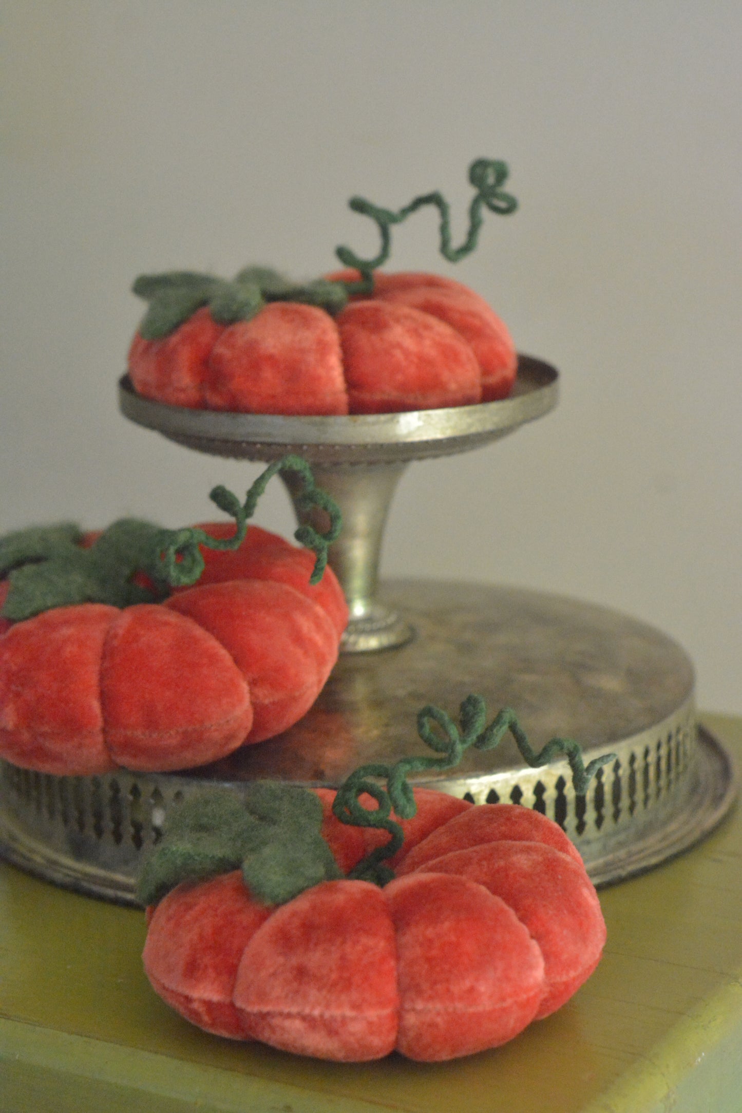 Vintage Velvet Pumpkins - Vivid Bittersweet