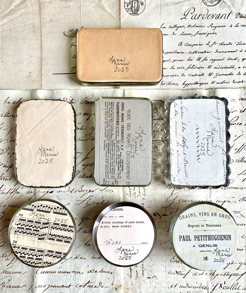 The Courtship - Paperweight Love Token