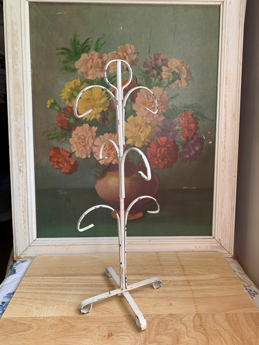 Vintage White Coffee Mug Holder