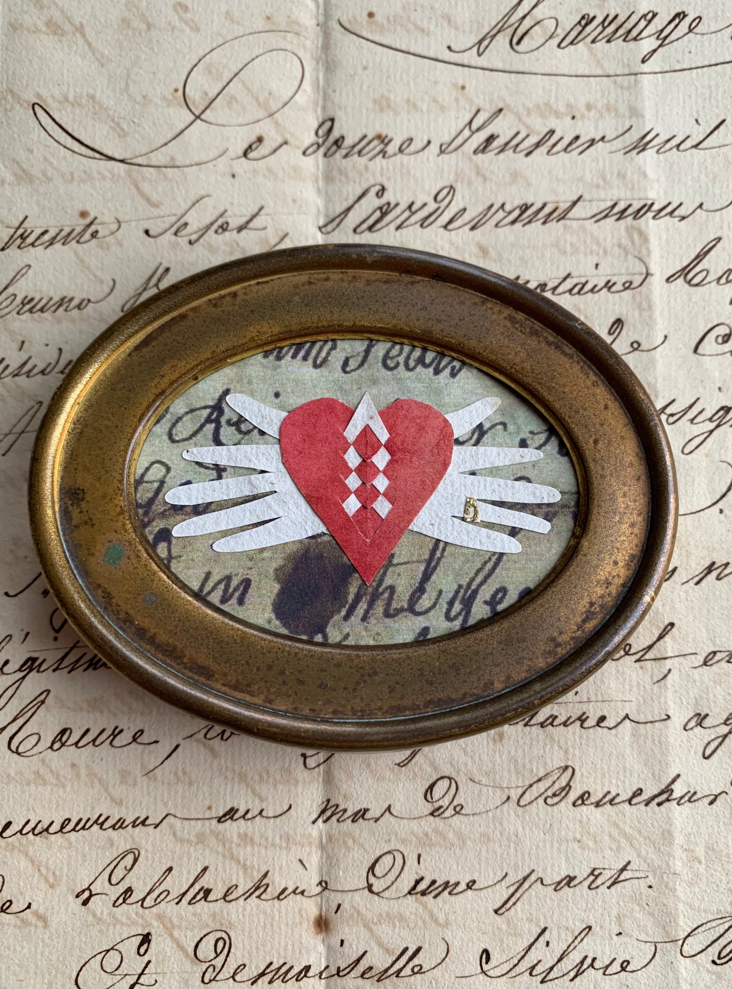The Gift - Heart in Hands Love Token
