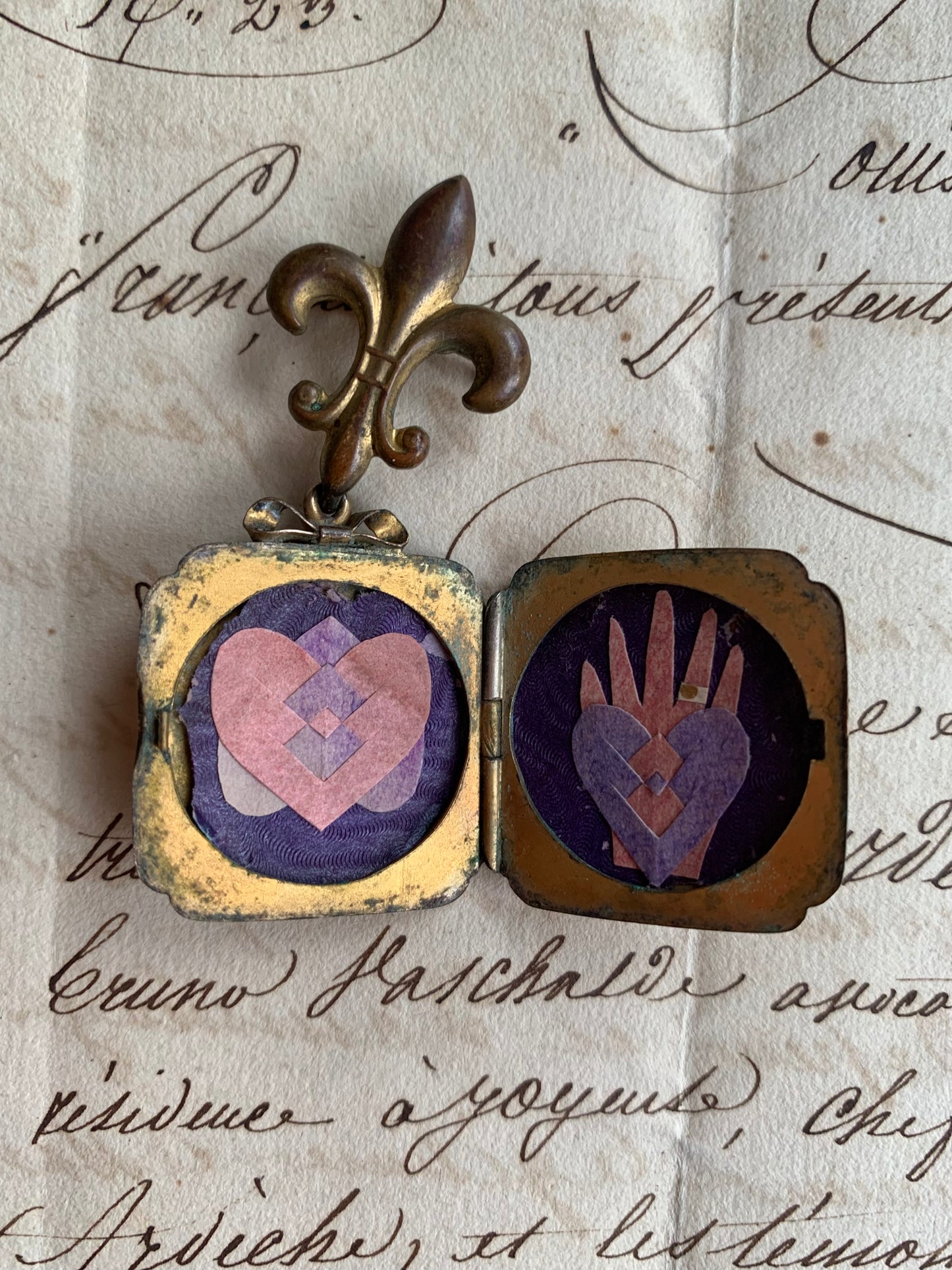 Toujours Et Pour Toujours - Fleur de Lis Brooch - Love Token