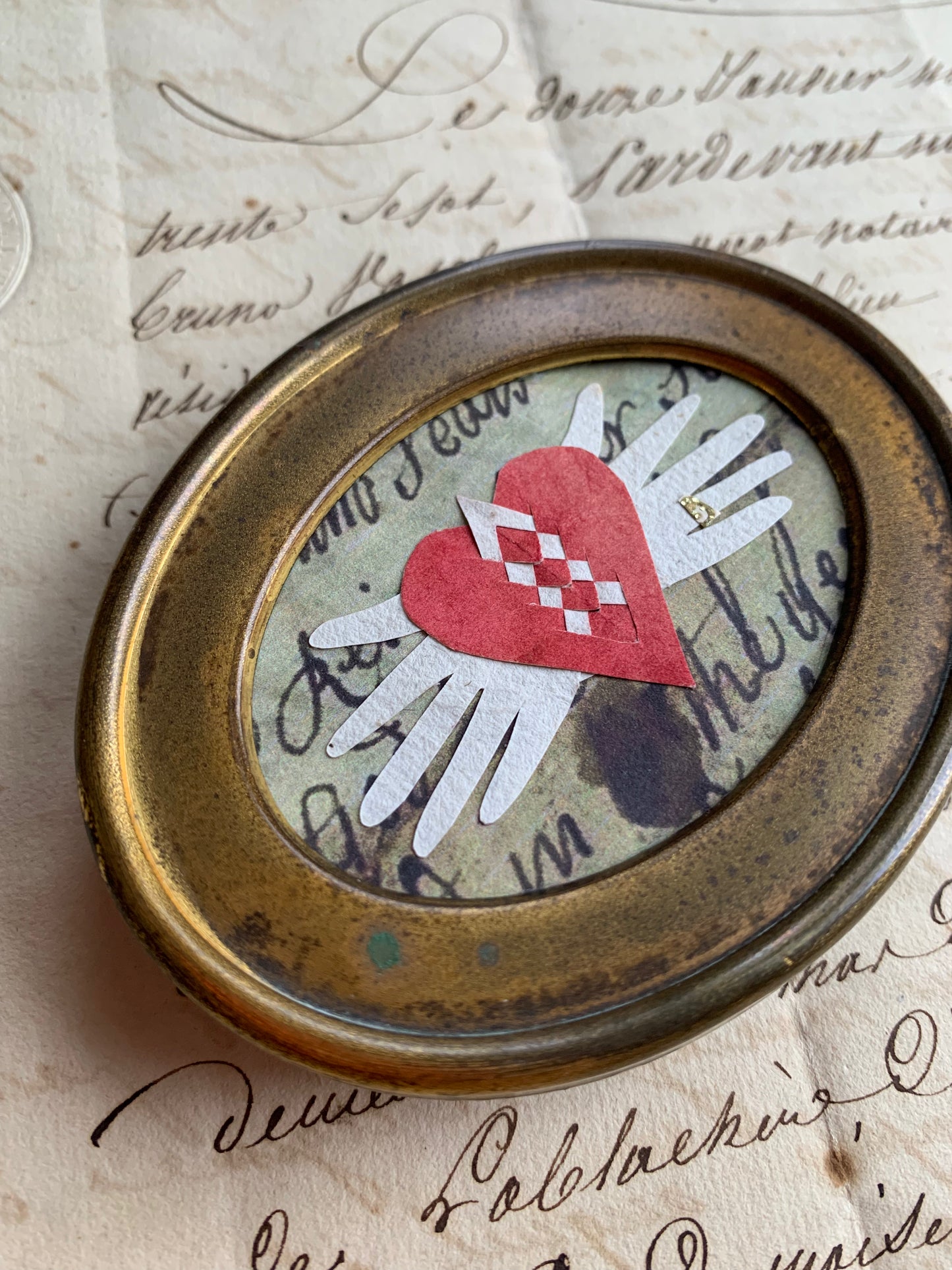 The Gift - Heart in Hands Love Token