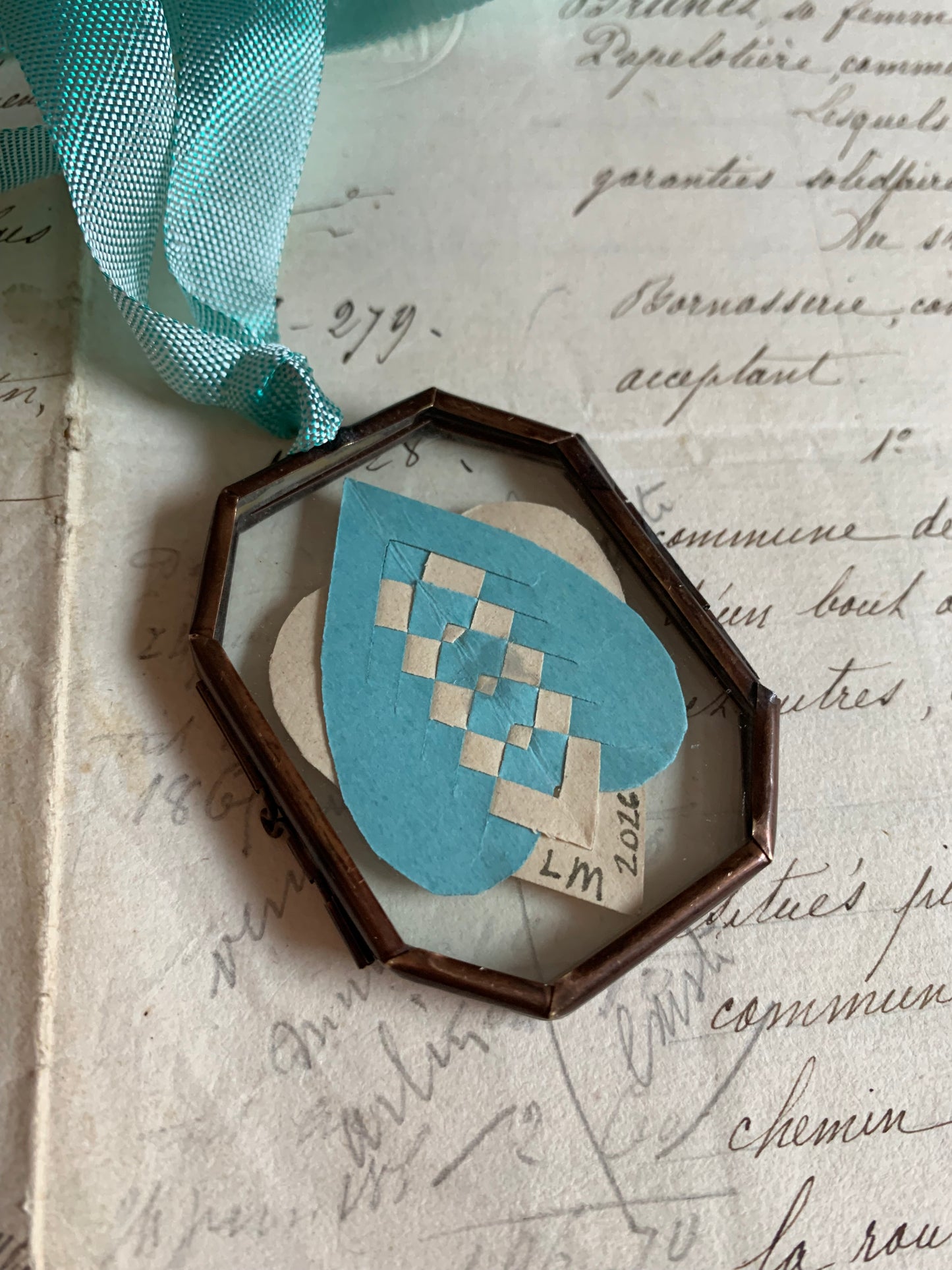 L’amour, de France - Love Token Ornament