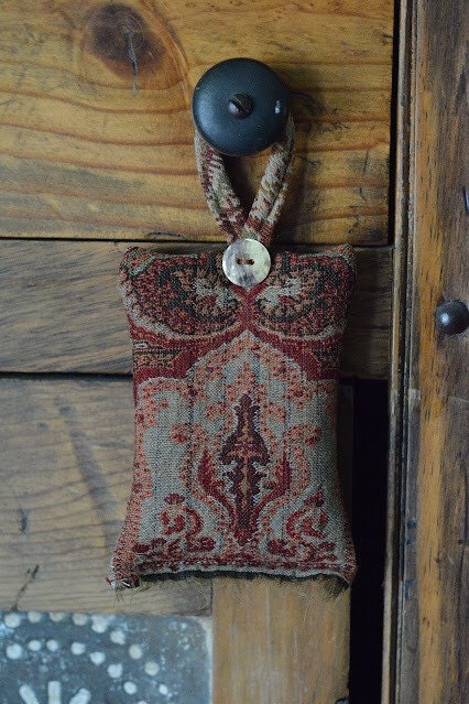 Antique Paisley Lavender Sachet with Fringe