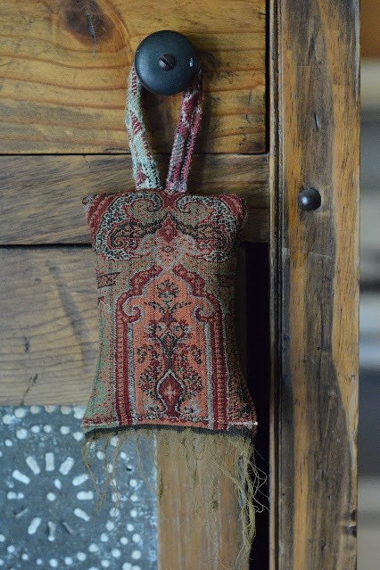 Antique Paisley Lavender Sachet with Fringe